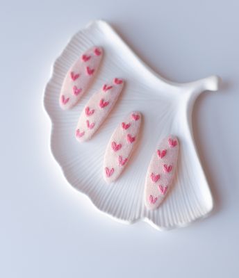 Pink Hearts Whisper