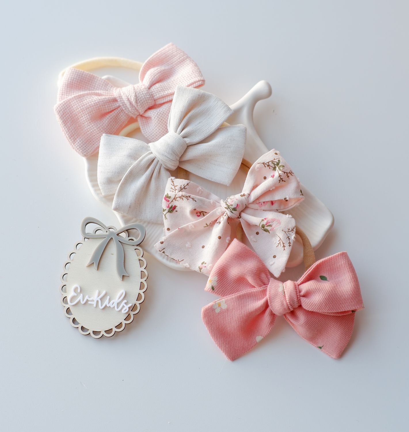 Bentite pe elastic Pretty