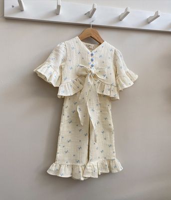 Costume de vară