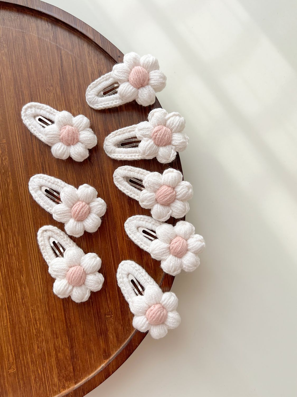 Clame – White Fluffy Daisy