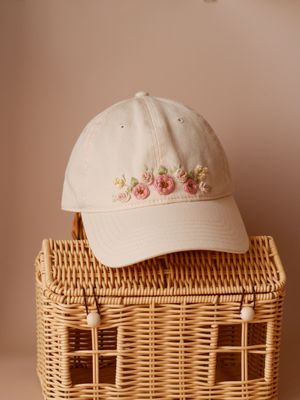 Chipiu cu broderie manuală