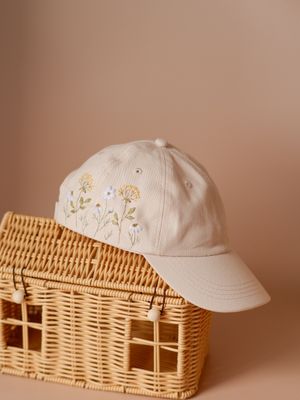 Chipiu cu broderie manuală