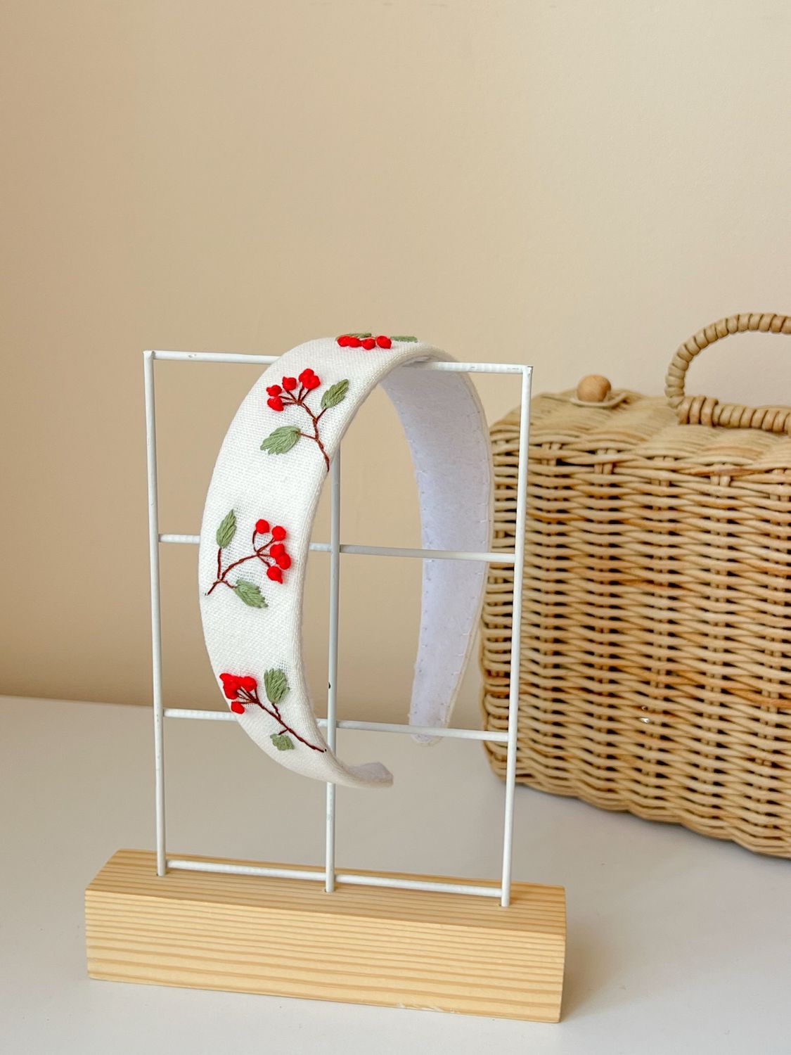 ​Cerc “Winter Berries”