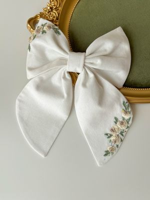 Fundiță „Ivory Bloom”