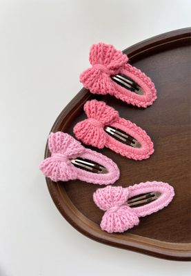 Agrafe croșetate „Blush Bows”