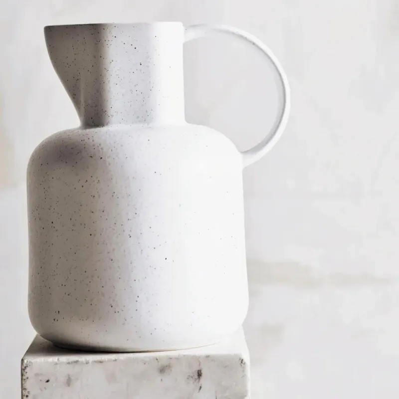 Forma | Jug 2.2 L