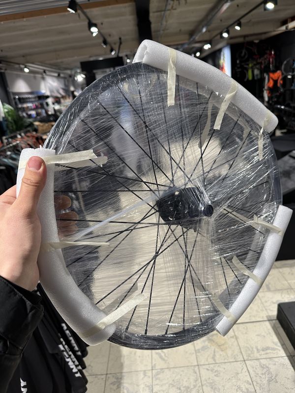 Achterwiel 1 3/8 SD naaf disc Achterwiel 1 3/8 SD naaf disc