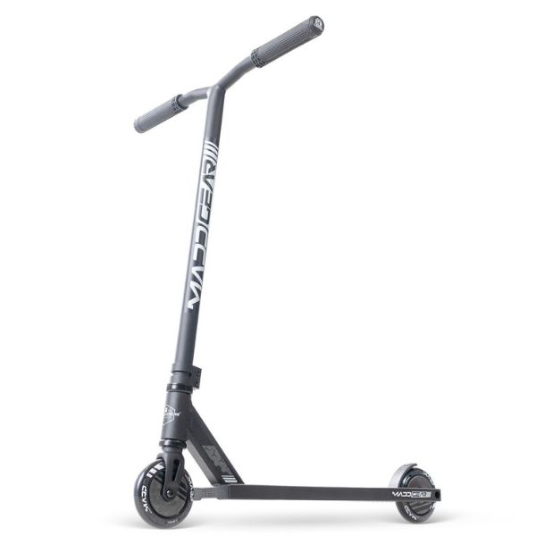 MADD GEAR PRO MGP MG3 Stuntstep Zen Black/Black MADD GEAR PRO MGP MG3 Stuntstep Zen Black/Black