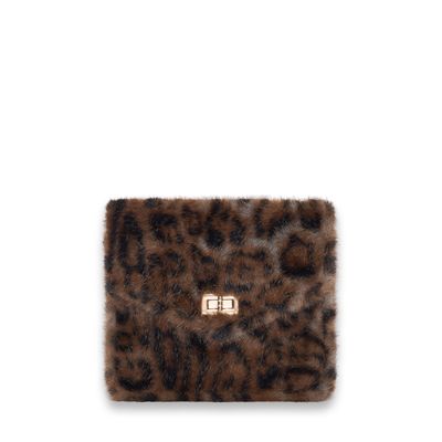 Bulaggi Leo fur crossover
