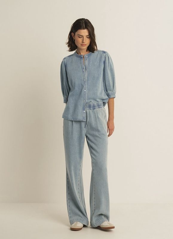 Expresso denim blouse met pofmouw