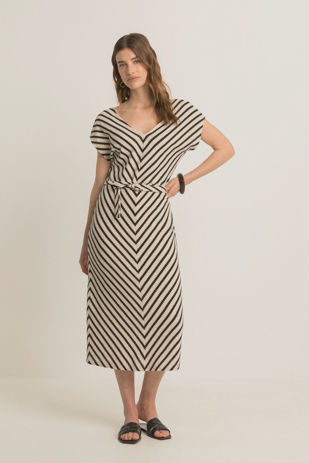 Expresso Jurk met V-hals black/sand