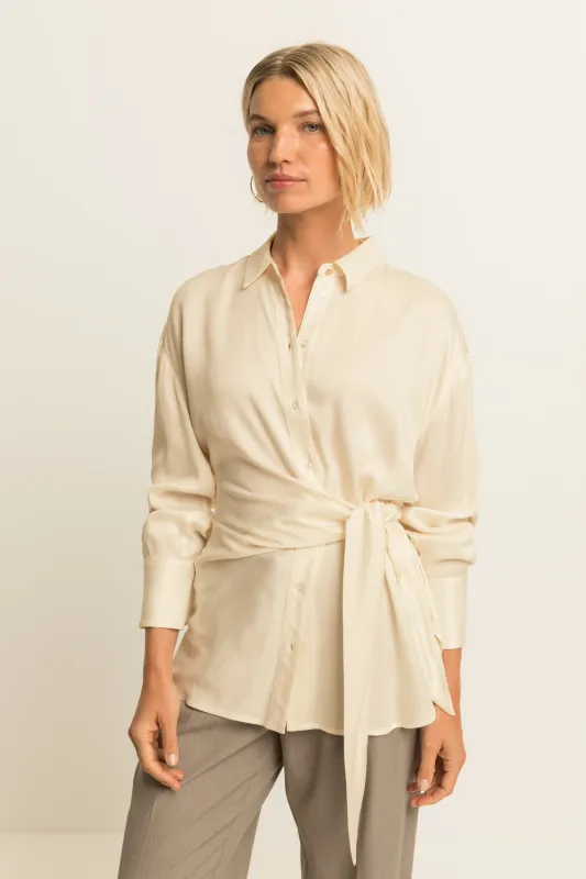Expresso Blouse satijn met knoop creme