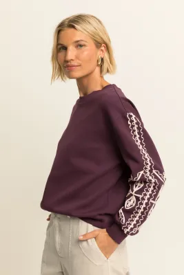 Expresso Sweater met lint borduursel paars
