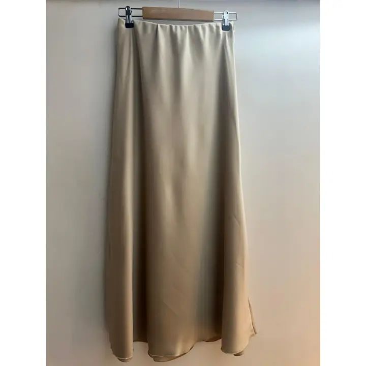 Lange satijnen rok, beige
