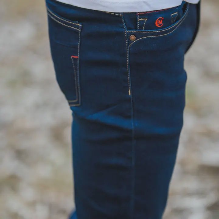 Herenjeans Curro, Custi Mikelo