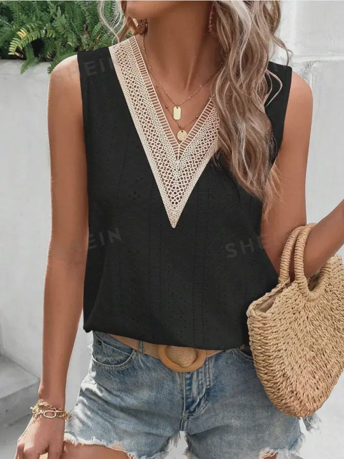Zomertop met V-hals/ zwart