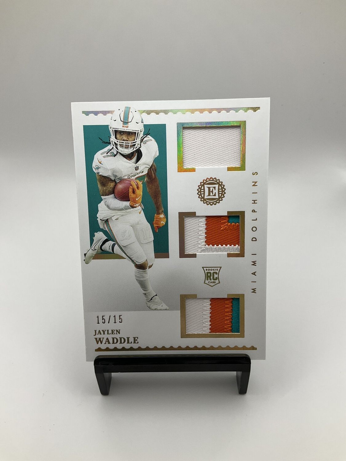 2021 PANINI ENCASED TRIPLE MEMORABILIA GOLD JAYLEN WADDLE /15