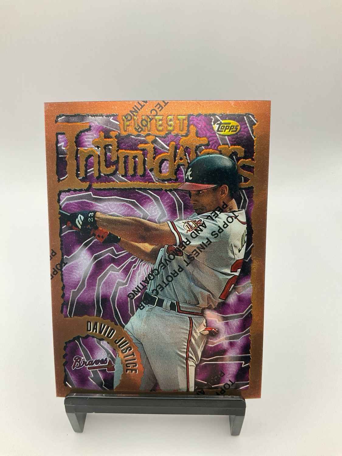 DAVID JUSTICE 1996 TOPPS FINEST INTIMIDATORS BRONZE W/ COATING REFRACTOR CARD 56