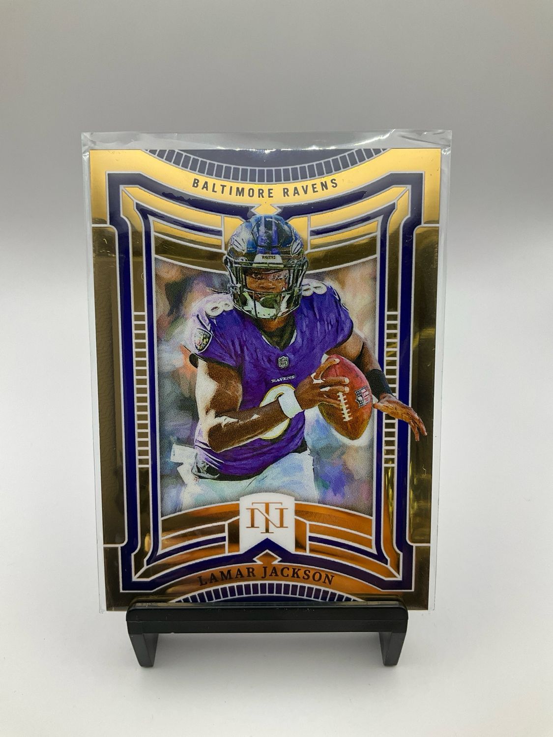 2023 NATIONAL TREASURES TREASURE HUNT LAMAR JACKSON GOLD CARD 2/10