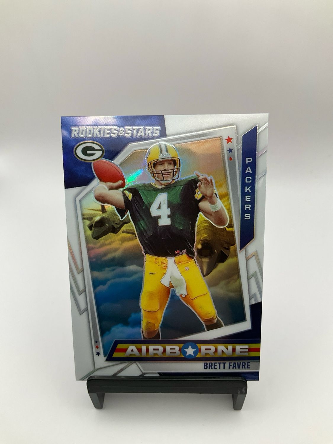 2021 Rookies &amp; Stars BRETT FARVE White Airborne 8/149 Packers #AB-7 Packers