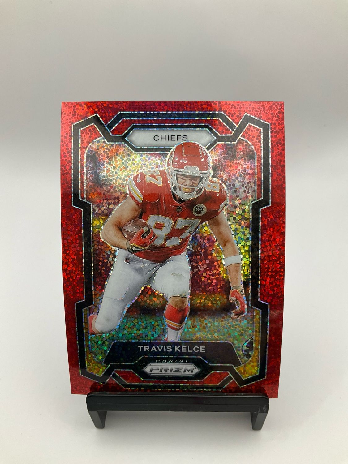 2023 Panini Mosaic Red Sparkle Prizm Travis Kelce #113