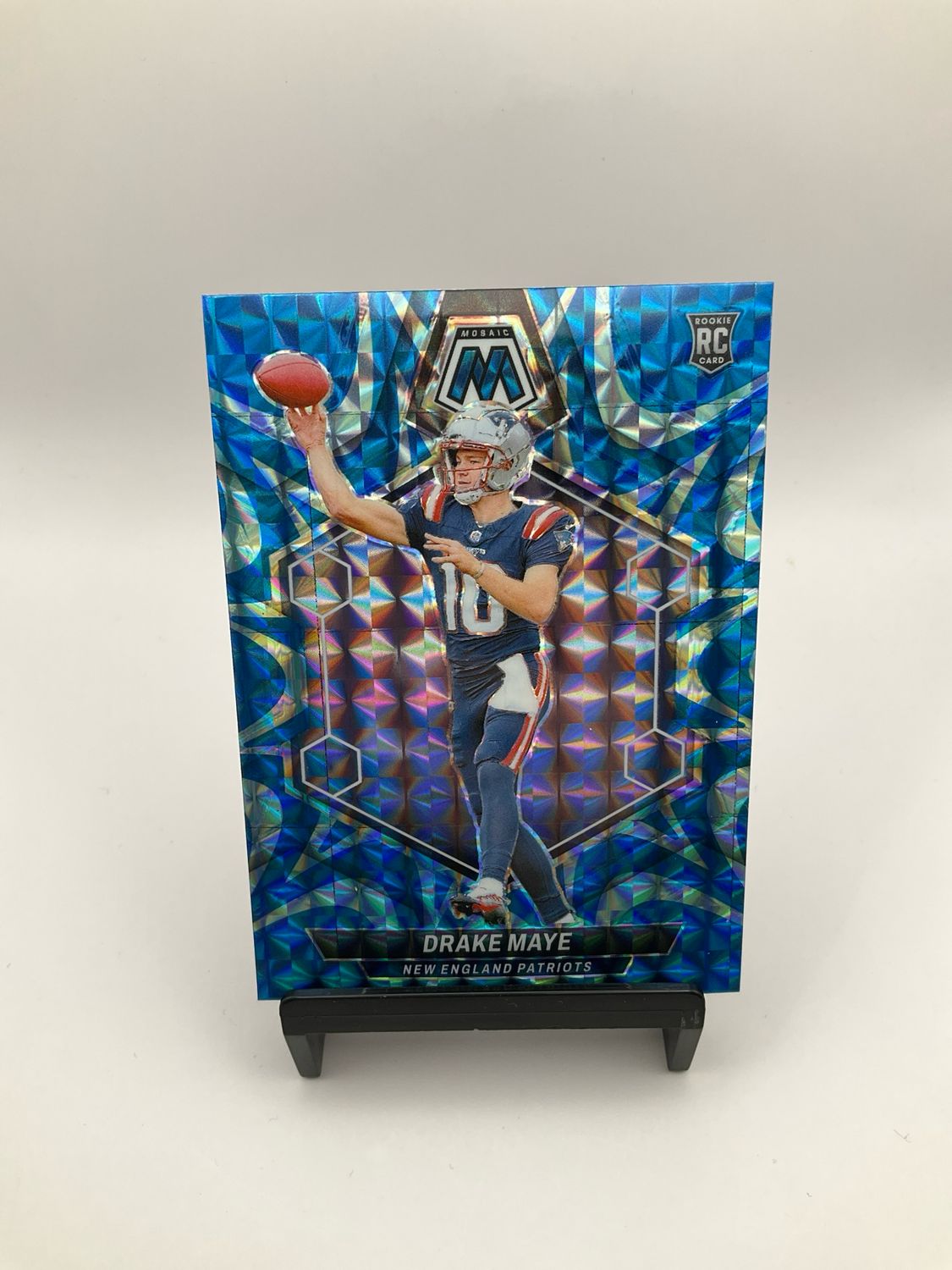 2024 Mosaic Drake Maye Blue Reactive Prizm #303