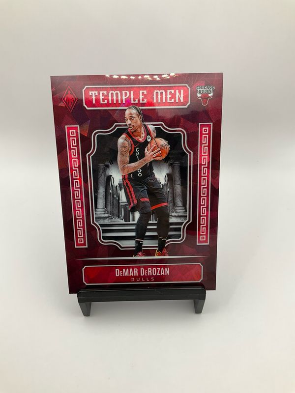 2023/24 Phoenix Red Cracked Ice DeMar DeRozan Temple Men 262/275