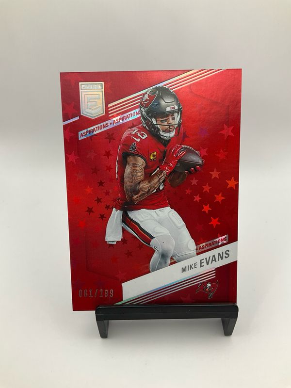 2023 Donruss Elite Mike Evans Red Star 061/299 No.76