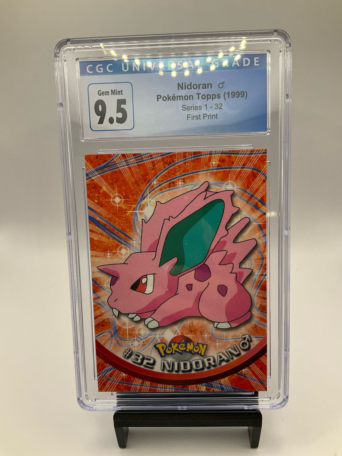 1999 POKEMON TOPPS NIDORAN #32 CGC 9.5