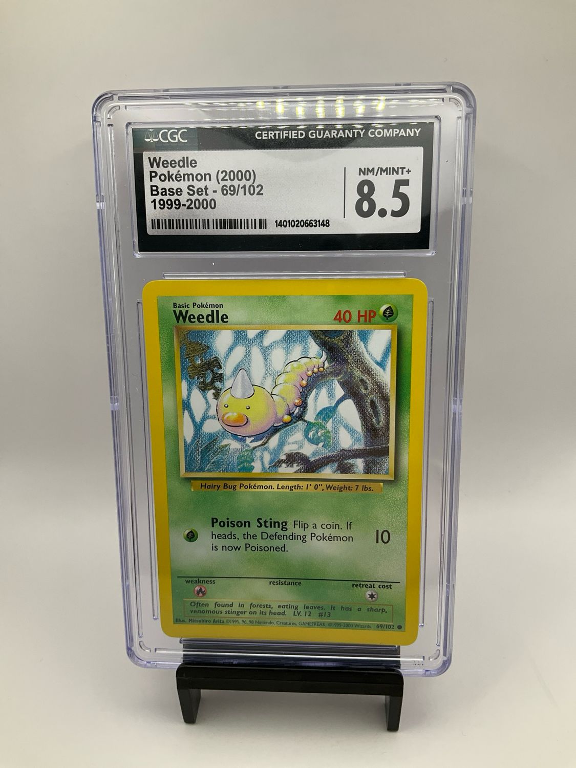 2000 POKEMON BASE SET WEEDLE 69/102 CGC 8.5