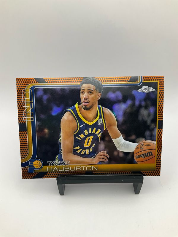 2025 TOPPS CHROME TYRESE HALIBURTON BASKETBALL PARALLEL