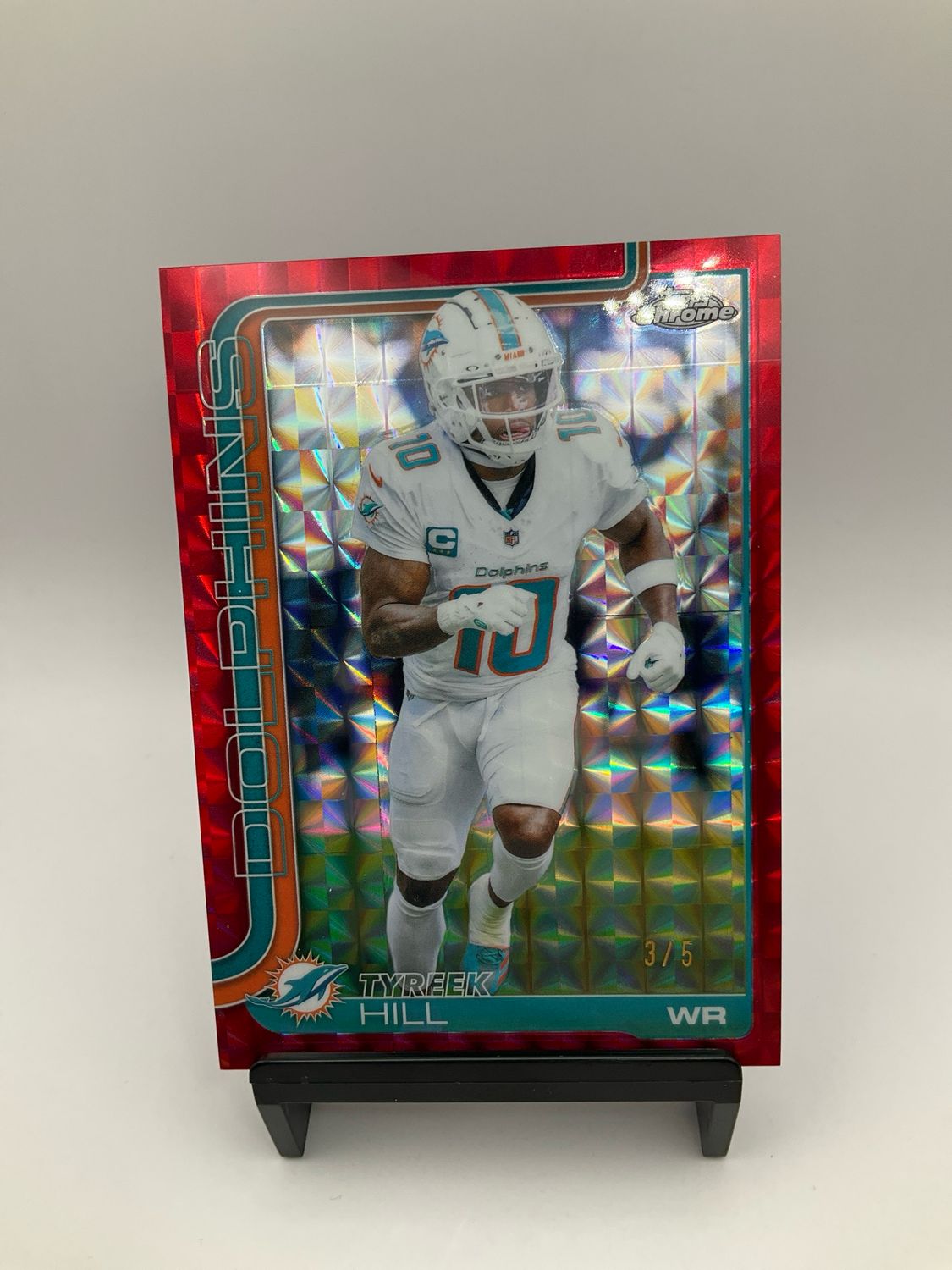 2025 TOPPS CHROME TYREEK HILL RED GEOMETRIC /5 NO. 185