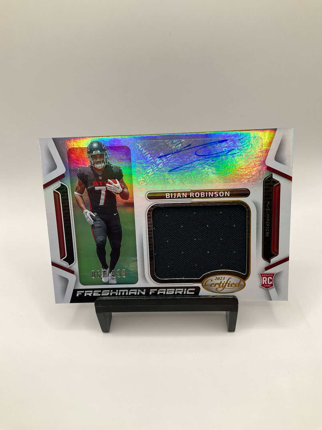 2023 Panini Certified Freshman Fabric Bijan Robinson Rookie Auto Patch 61/199