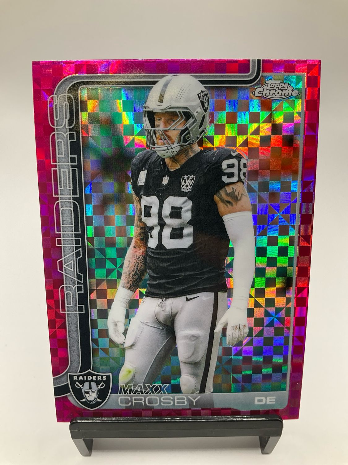 2025 TOPPS CHROME MAXX CROSBY PINK X-FRACTOR NO. 180