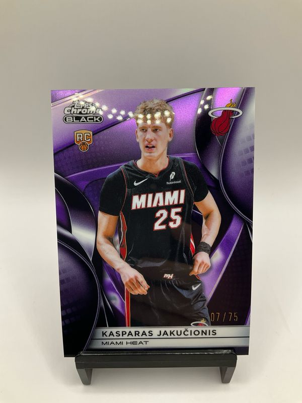 2025 TOPPS CHROME BLACK KASPARAS JAKUCIONIS PURPLE /75 NO. 120