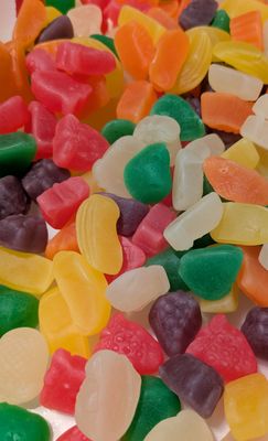 Bonbons gélifié cristallisé et tendre tropical