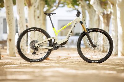Full Suspension Mountain Bikes