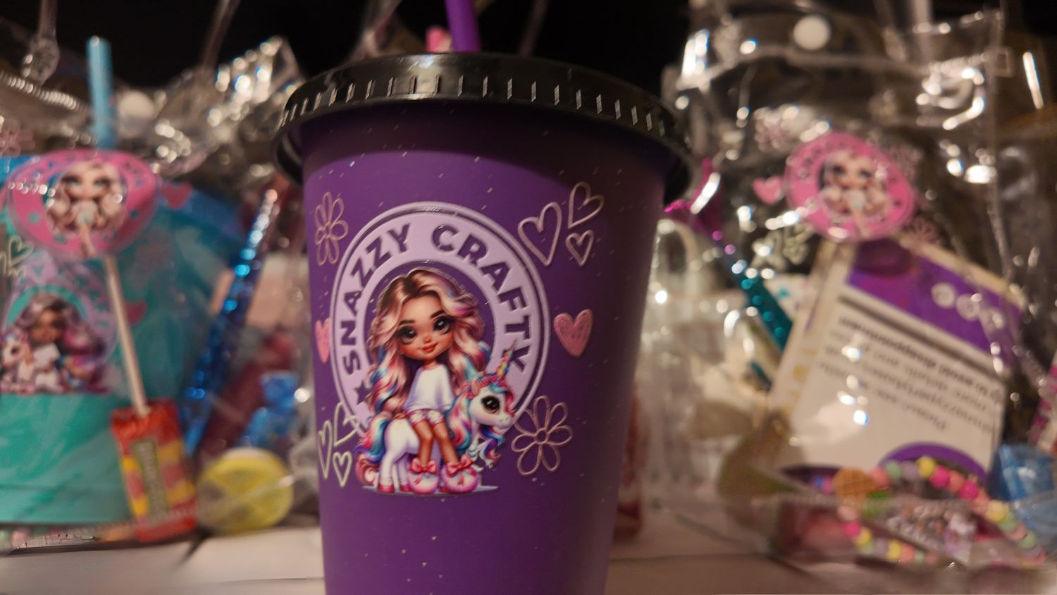 ​Unicorn-Themed Snazzy Crafty Party Bag with Cold Cup 