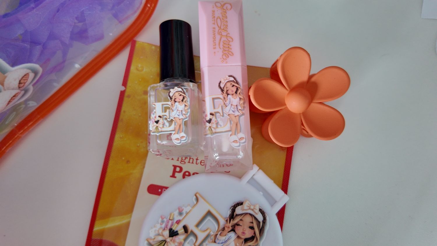 ✨ Matching Lip Gloss & Nail Polish Gift Set