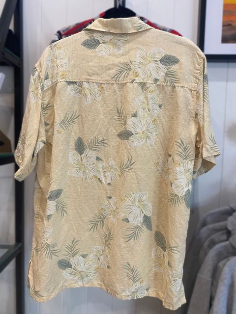 Vintage Hawaiian Shirt By Paradise Coves Front View