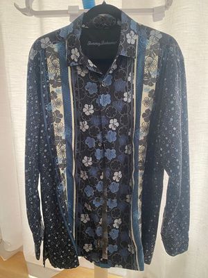 LS Tommy Bahama Size L Front View