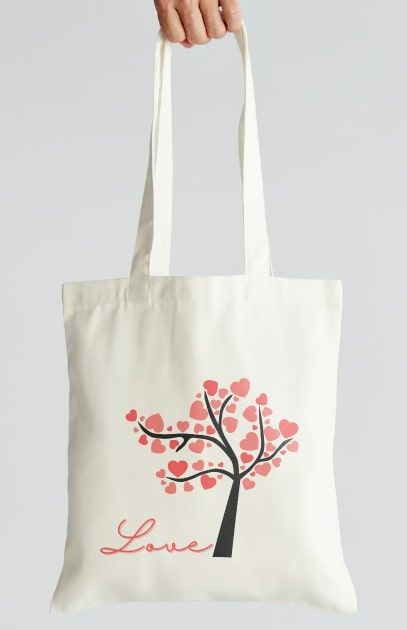 Love Women's Tshirt