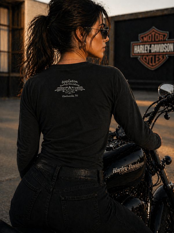 Harley Davidson Longsleeve Black Ladies T-Shirt Clarkesville, Tennessee (L) Harley Davidson Longsleeve Black Ladies T-Shirt Clarkesville, Tennessee (L)