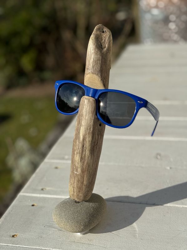Brillenhalter Thilo