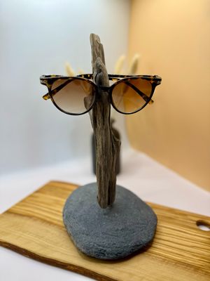 Brillenhalter Frank