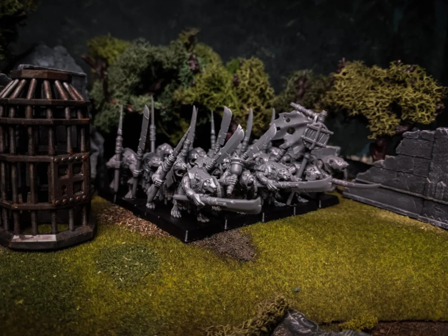 Sewer Vermin - Sewer Rats with spear/shields x20