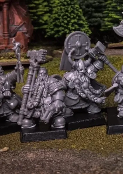 Sons of Ymir - Dwarf Prince with Hammer