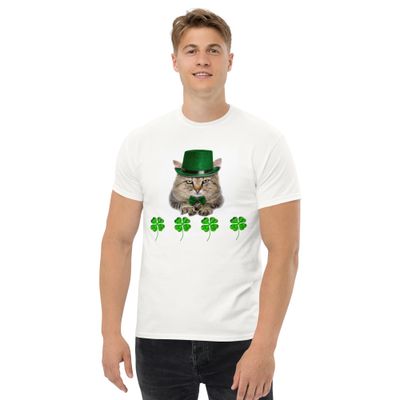 Klassisches Unisex T-Shirt mit Sveti. Patrick Motiv