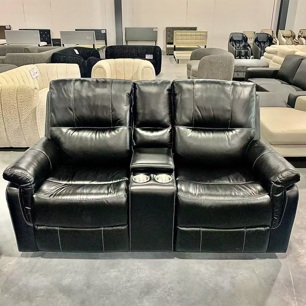 PU Leather Zero Gravity Power Reclining Loveseat with Console &amp; Build-in USB-Ports, Black