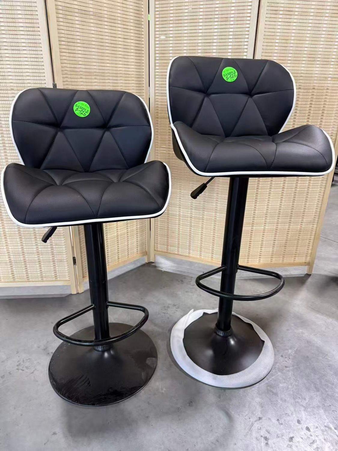 Bar Stools, Swivel Counter Height Bar Stools, Adjustable Faux PU Leather Bar Chairs with Back and Footrest, Modern Upholstered Armless Counter Stools, Island Chairs for Bar Kitchen, Black